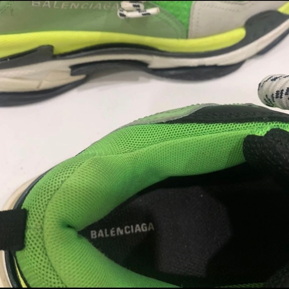 Balenciaga Triple S “Vert Fluo” - Picture 6 of 6
